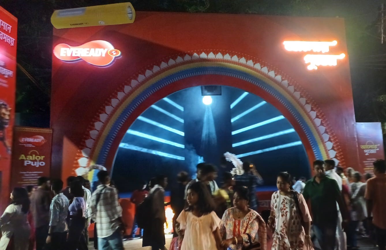 Eveready and Ogilvy Lights up Kolkata with Maa Durga Display Made Entirely of Light and Sound