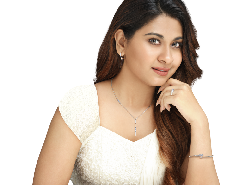 PLATINUM-EVARA-LAUNCHES-A-NEW-CAMPAIGN-TITLED-‘BECOMING-ME-FEATURING-SINGER-NITHYASHREE-VENKATARAMANAN