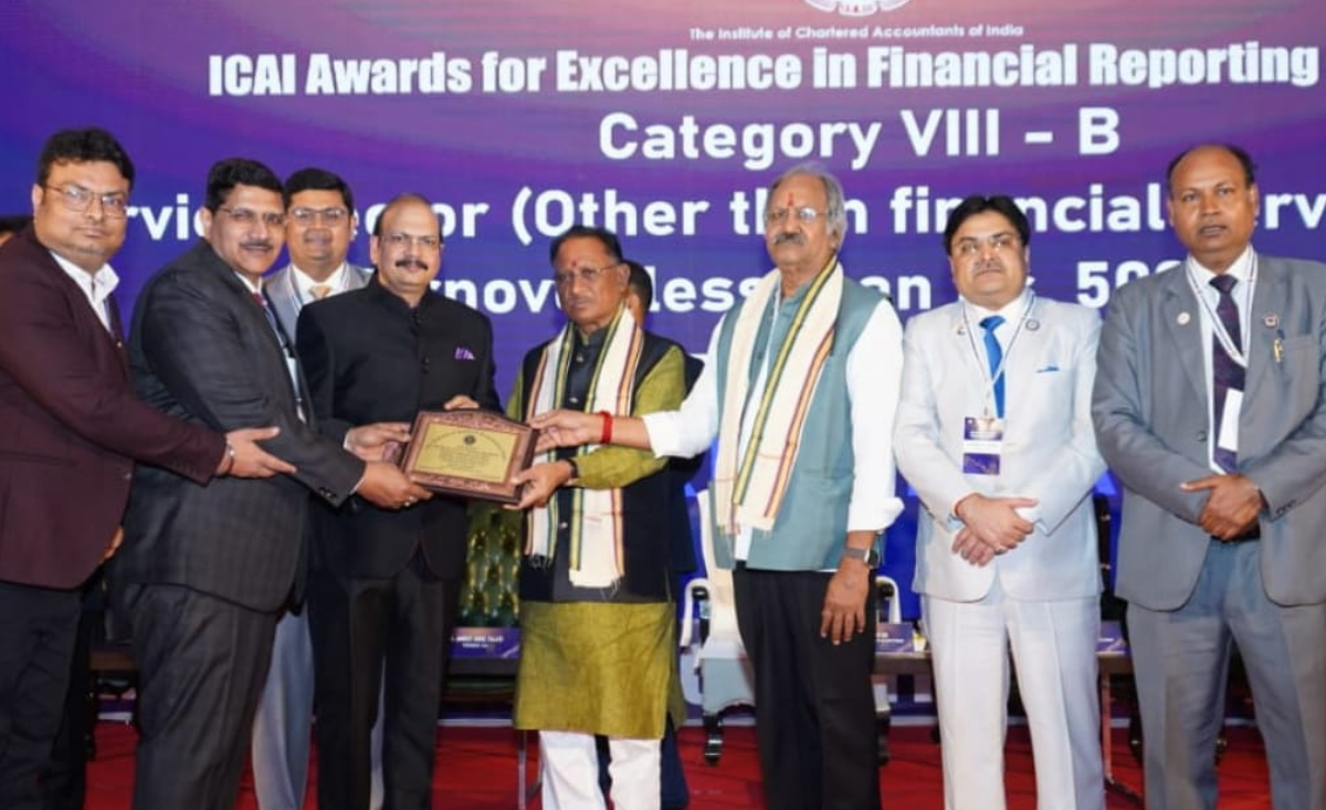 RITES wins 'Silver' ICAI Award for excellence for Financial Reporting; REMC gets 'Plaque'