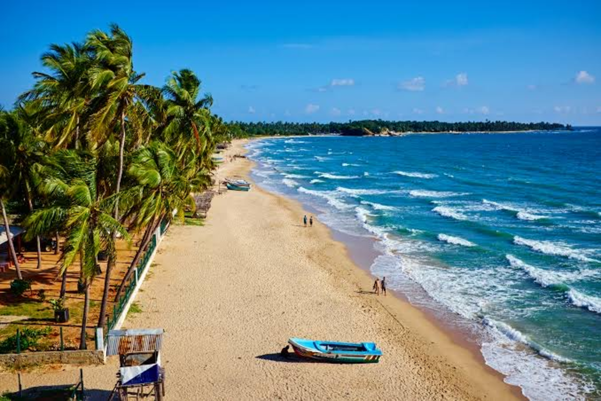 Sri Lanka Emerges as Preferred Destination Amid India-Maldives Diplomatic Strain