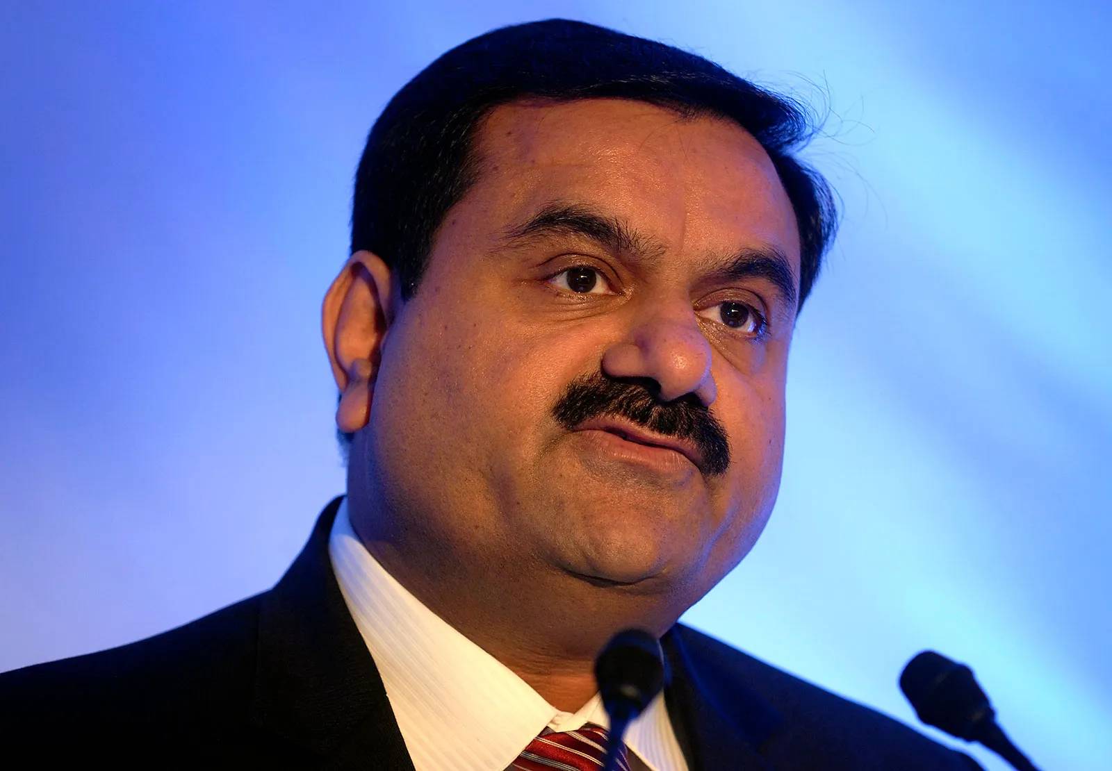 Adani Group Seeks $600 Million Offshore Loan for Debt Refinancing