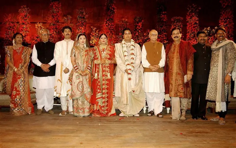 chandani-toor-and-seemanto-roy-and-richa-roy-and-sumanto-roy